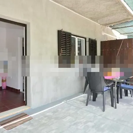 Apartment In Rogoznica With Terrace, Air Conditioning, Wifi, Washing Machine 5041-2