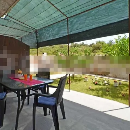 Apartment In Rogoznica With Terrace, Air Conditioning, Wifi, Washing Machine 5041-2