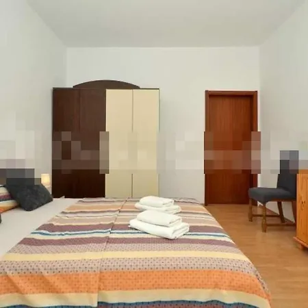Apartment In Rogoznica With Terrace, Air Conditioning, Wifi, Washing Machine 5041-2 דירה *