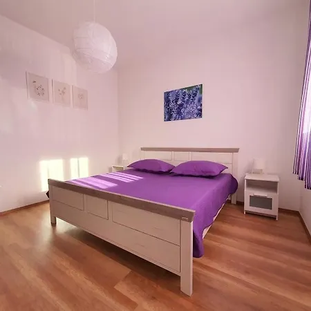 Apartment In Rogoznica With Terrace, Air Conditioning, Wifi 5170-1 *