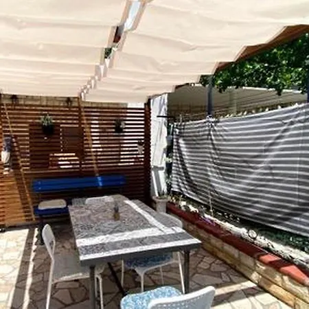 In Rogoznica With Terrace, Air Conditioning, Wifi 5170-1 * Rogoznica (Sibenik-Knin)